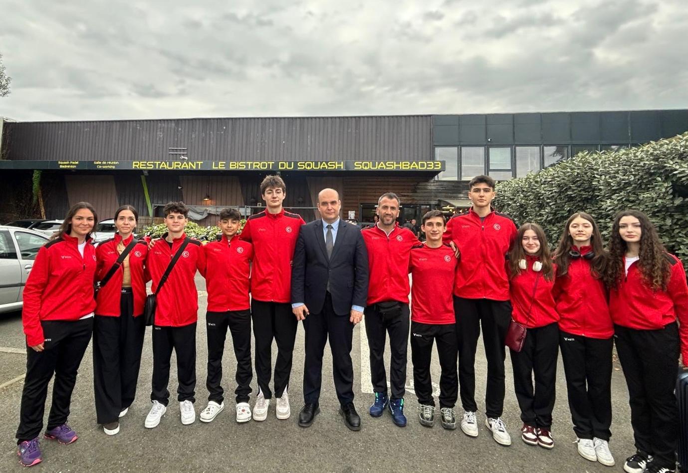 Squash U15 ve U17 Milli Takımımız Avrupa Şampiyonası için Fransa’da